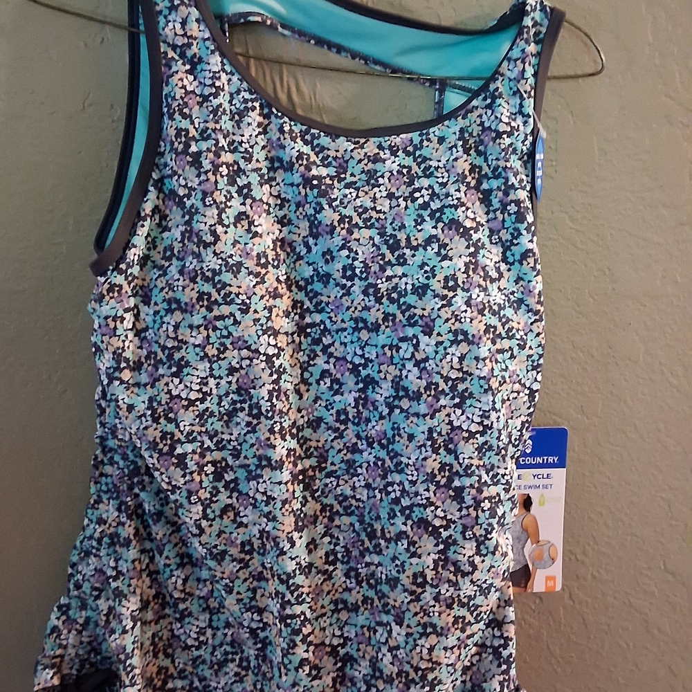 New Free County Floral Sleeveless Swim Top Sz Med.